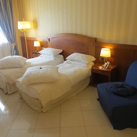 Hotel Joyfull Napoli Ngoại thất bức ảnh